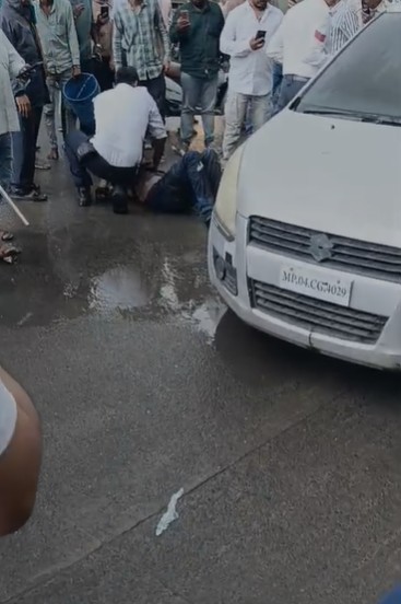 Indore man sustains severe burns as moving car catches fire, police rush him to hospital