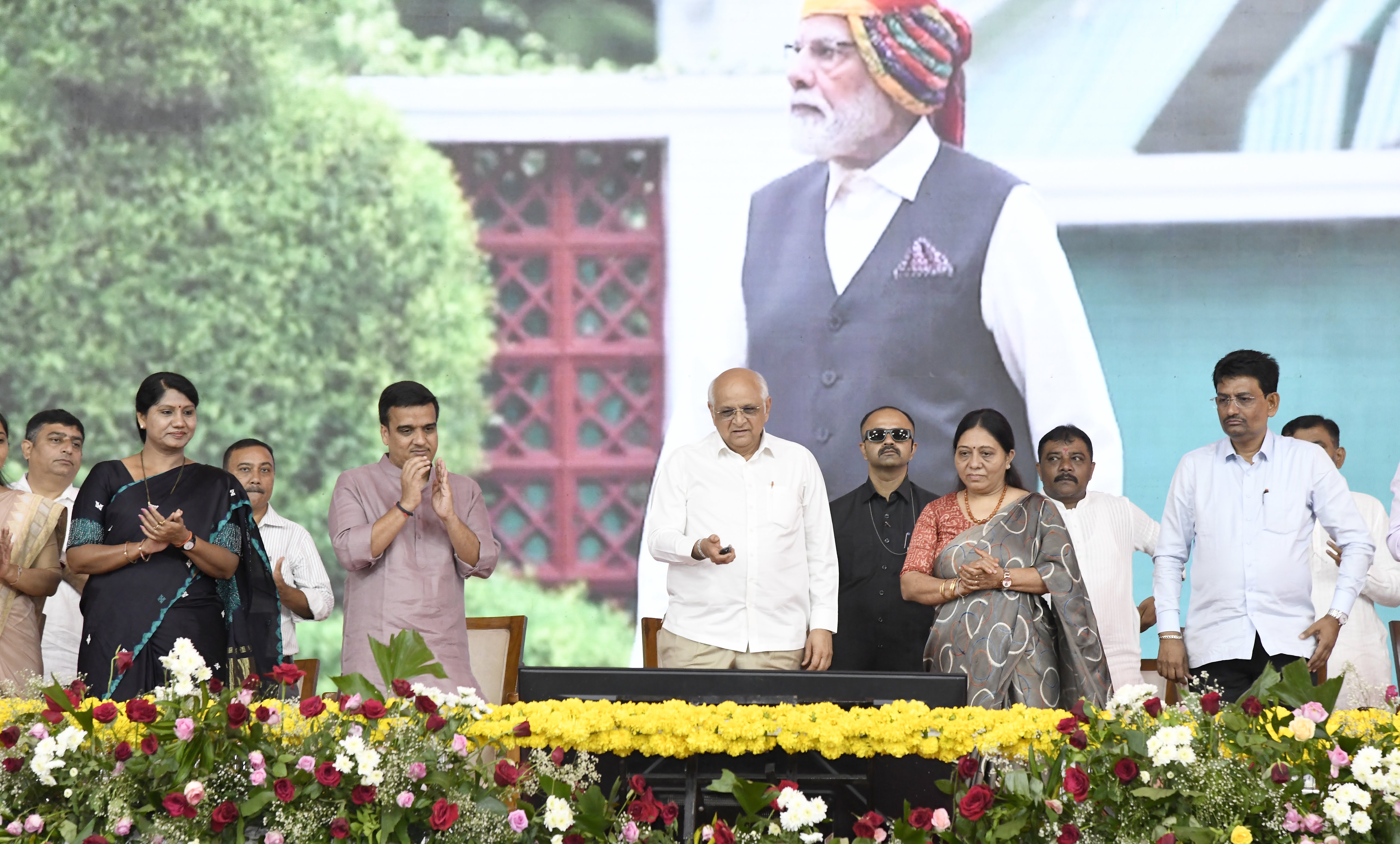 Gujarat: Gandhinagar gets Rs 1,848 crore development projects; 30 new e-buses flagged off