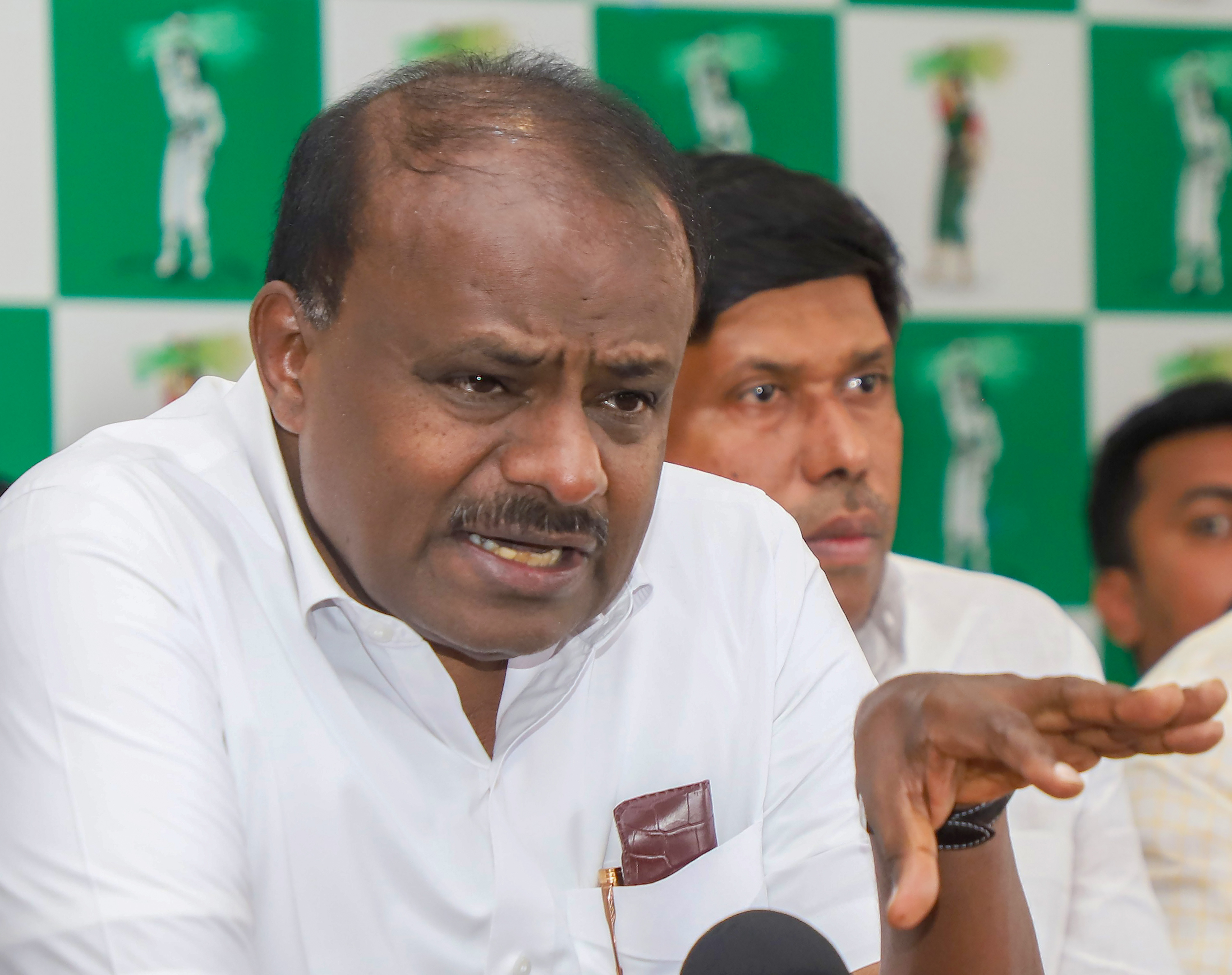 Karnataka: Kumaraswamy says not jealous of CM Shivakumar as war over NICE Road toll escalates