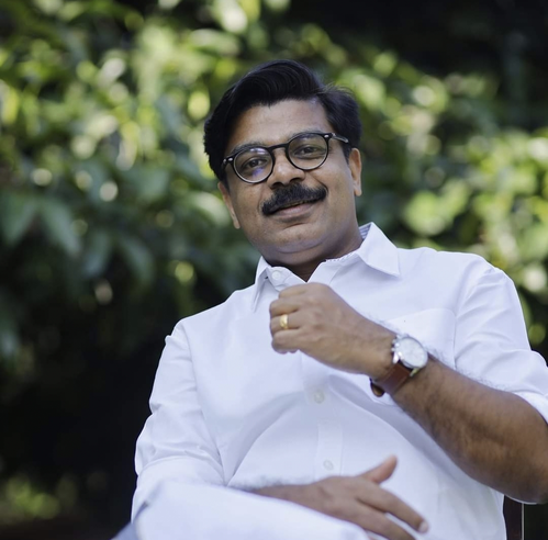 'Answer these two questions': Kuzhalnadan challenges Riyas on CMRL-Exalogic case