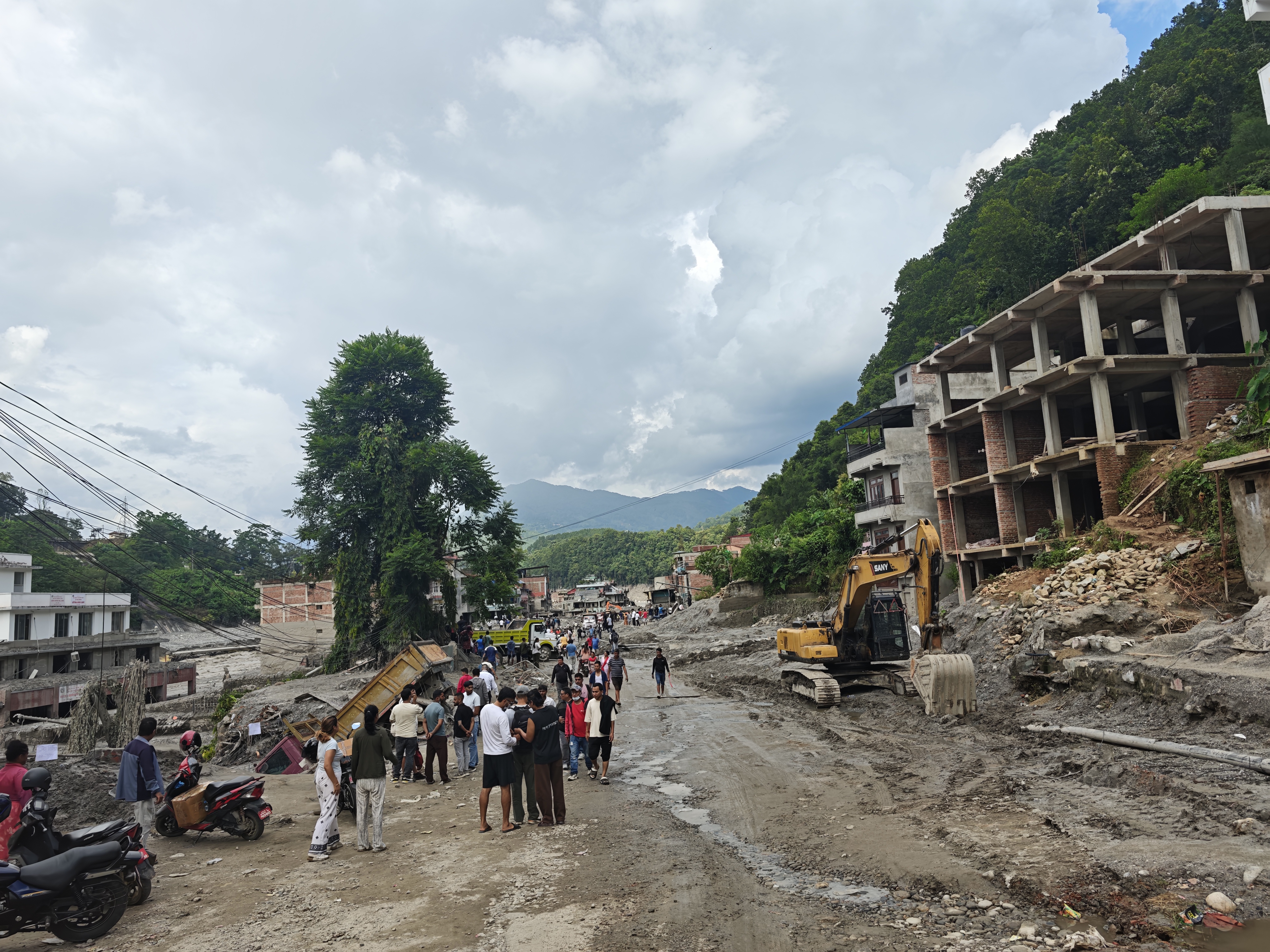 Nepal Flood Survivor Recounts 'Second Life' Amidst Devastation | Quick Digest